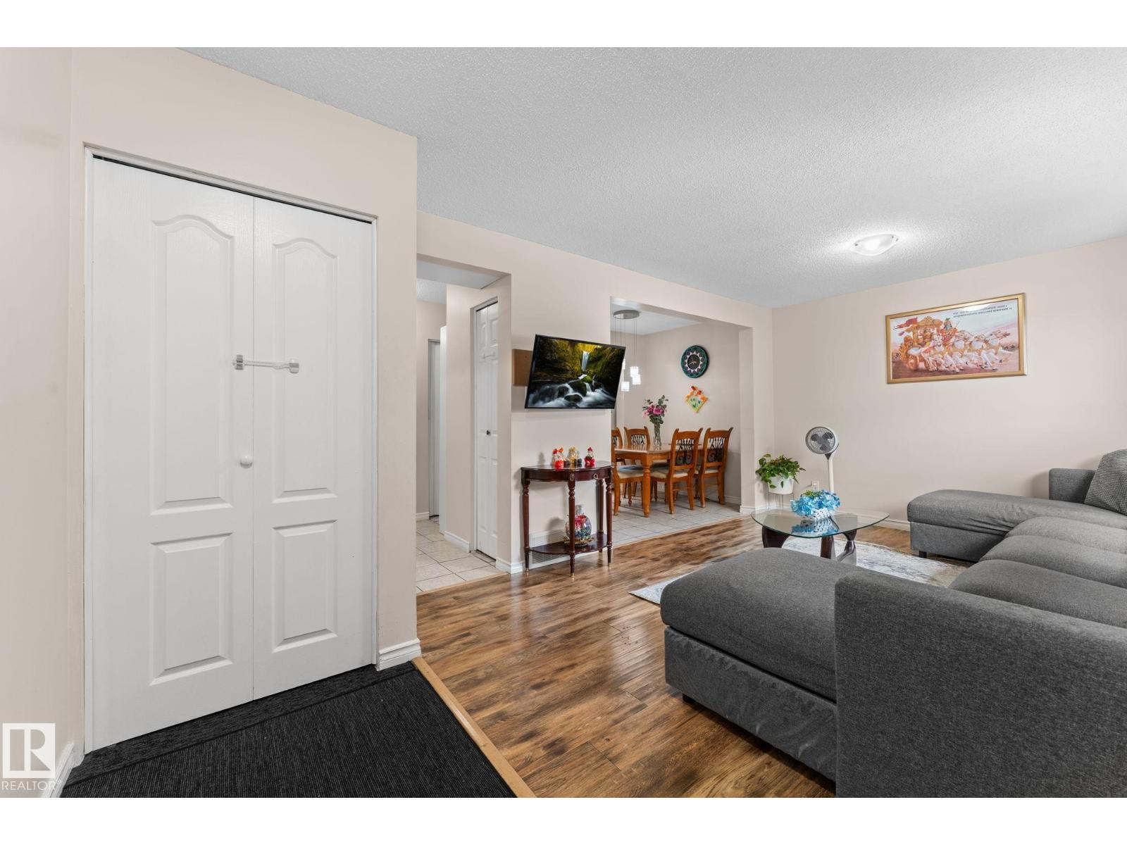 359 NORTHGATE TC NW