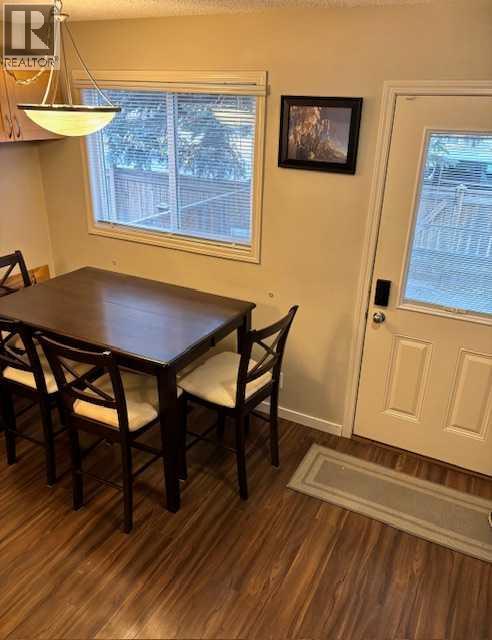 33, 1915 18 Avenue N