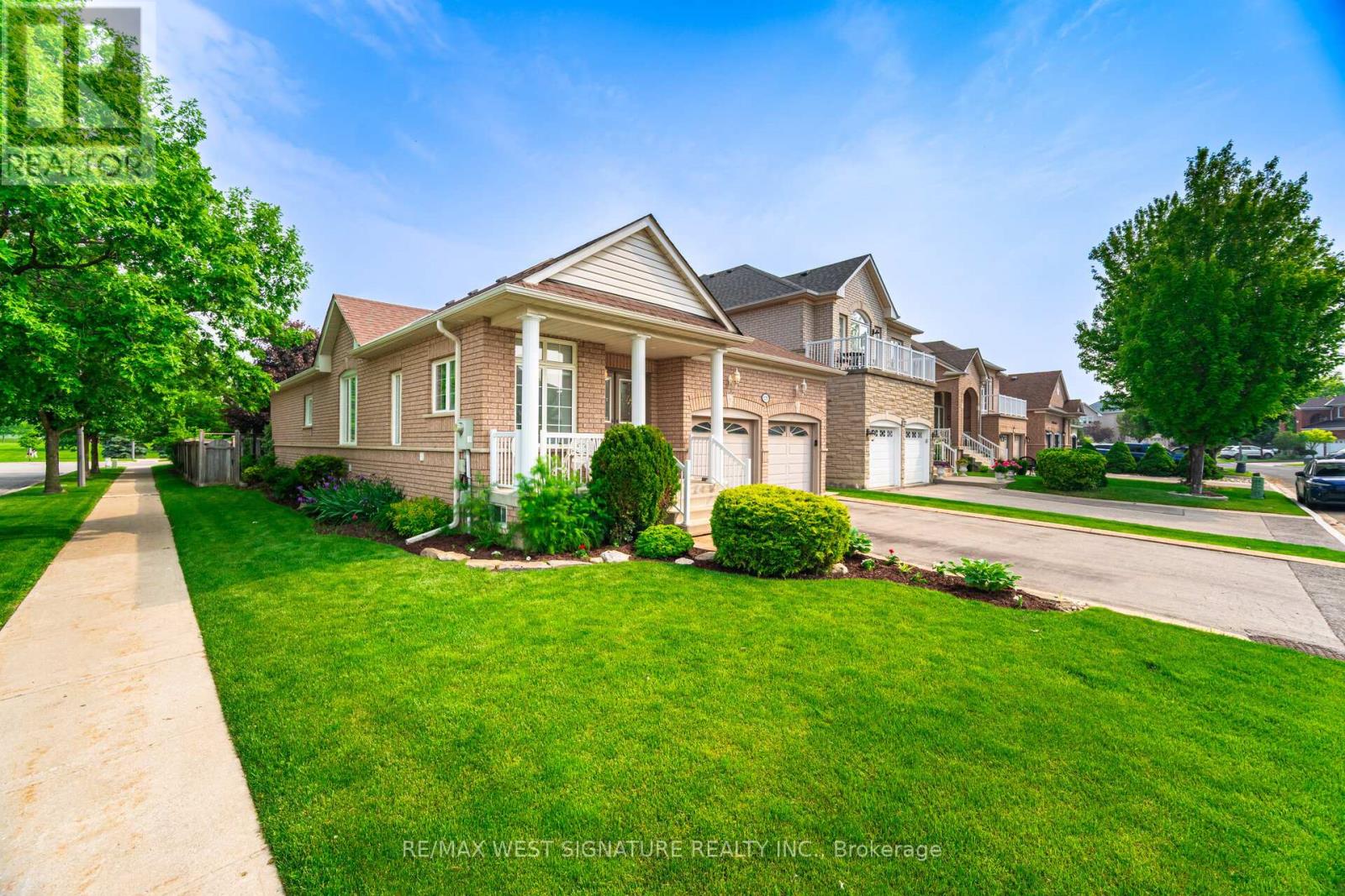 121 CALERA CRESCENT