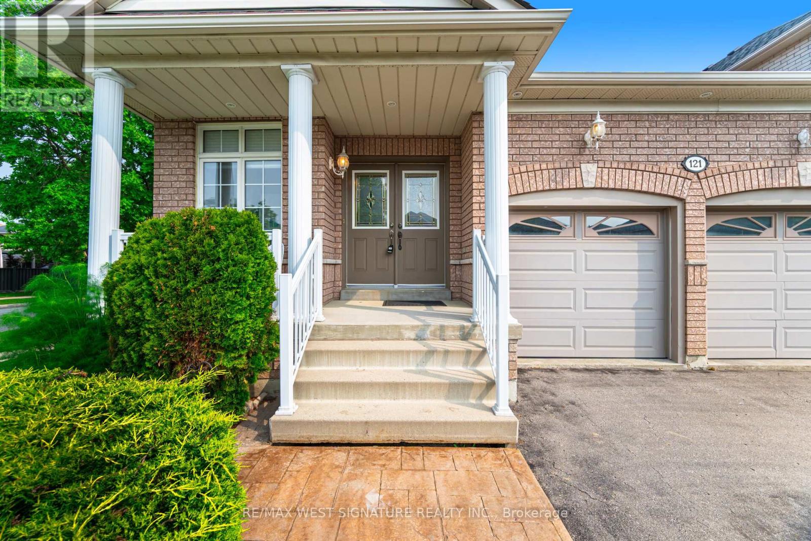 121 CALERA CRESCENT
