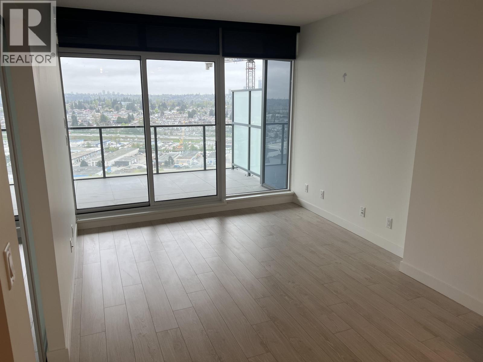 2110 4890 LOUGHEED HIGHWAY