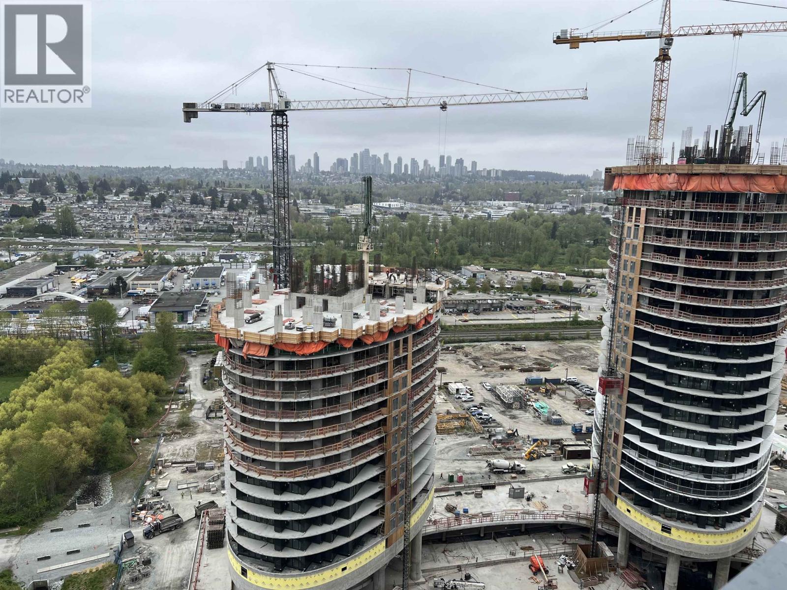 2110 4890 LOUGHEED HIGHWAY