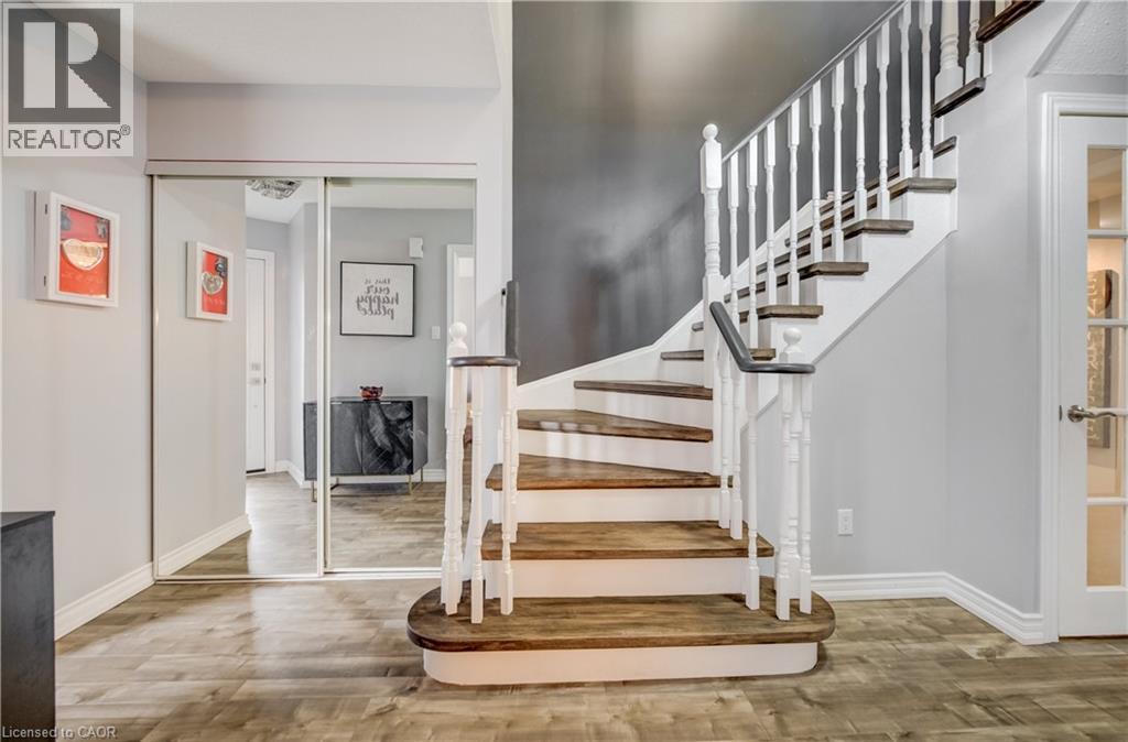 101 ESSEX POINT Drive