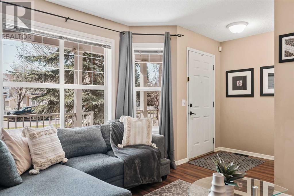 10 Country Village Landing NE