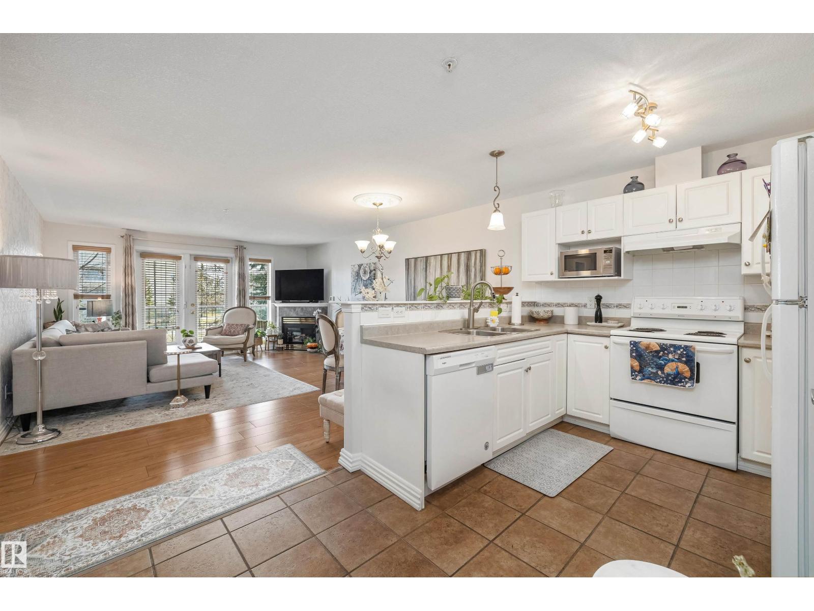 #214 237 YOUVILLE DR E NW