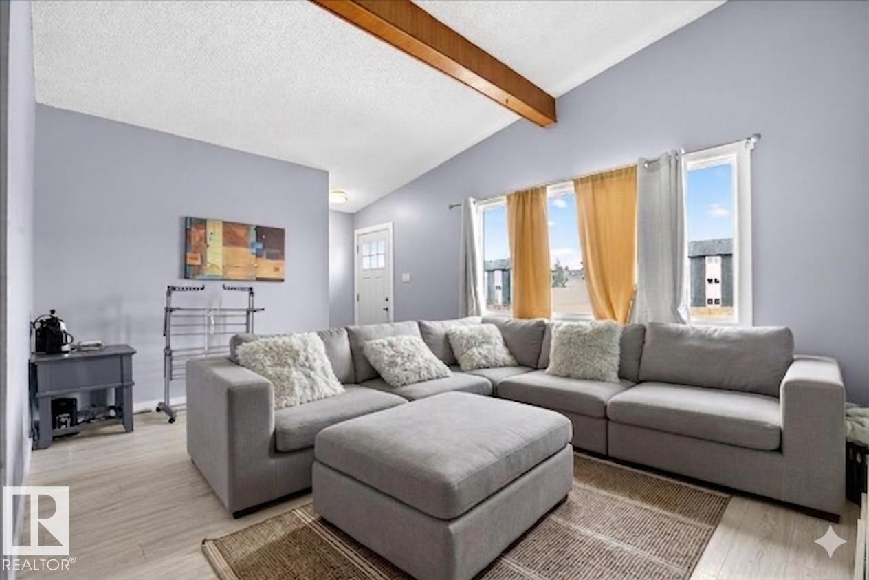 13111 82 ST NW