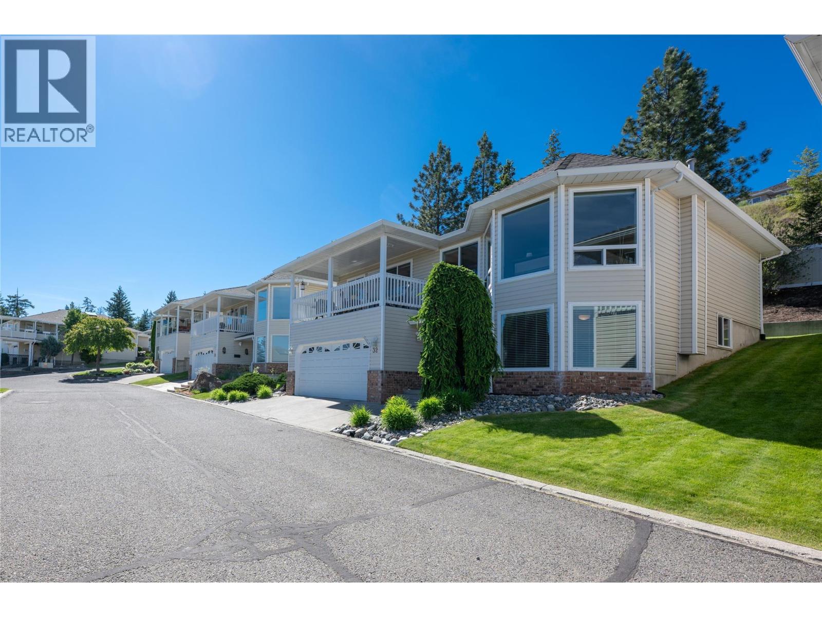 2030 Van Horne Drive Unit# 32