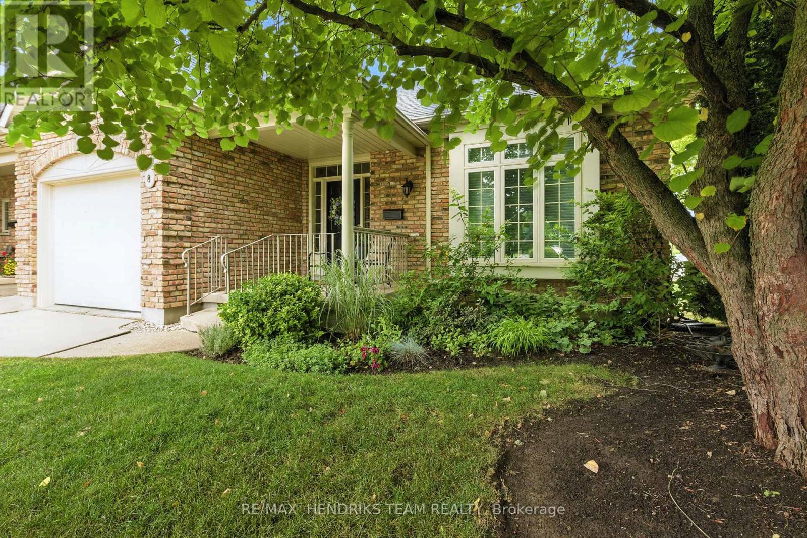8 - 174 MARTINDALE ROAD