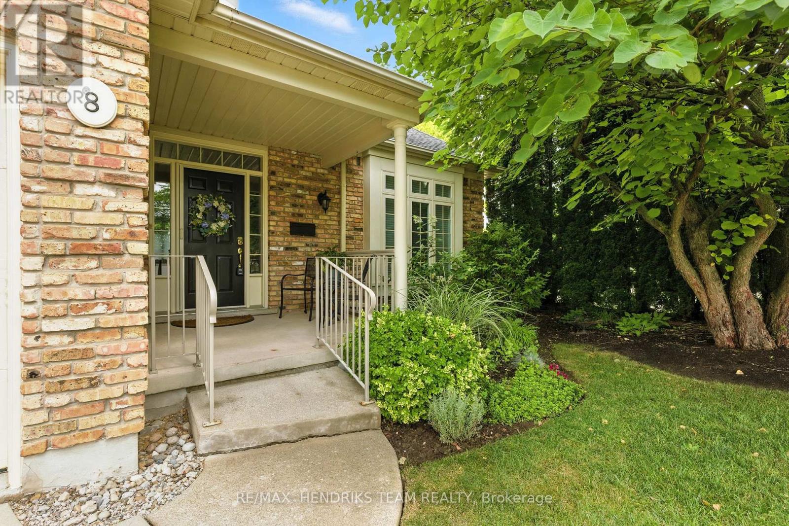 8 - 174 MARTINDALE ROAD