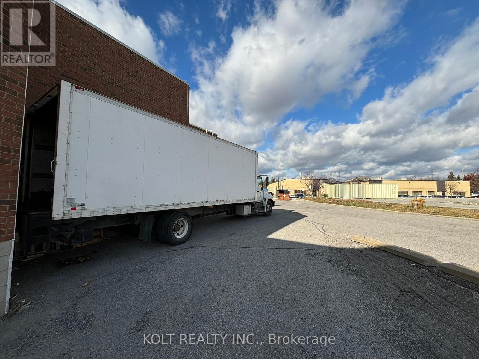 G11 - 2750 14TH AVENUE