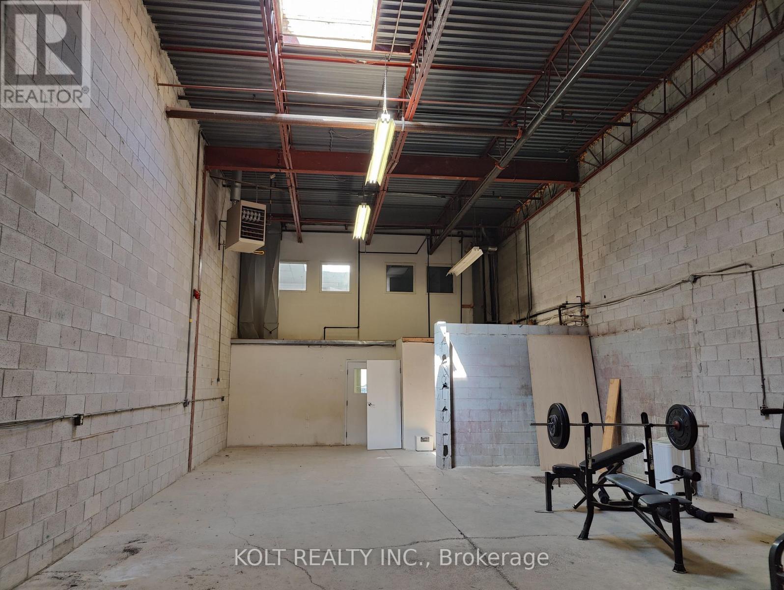 G11 - 2750 14TH AVENUE