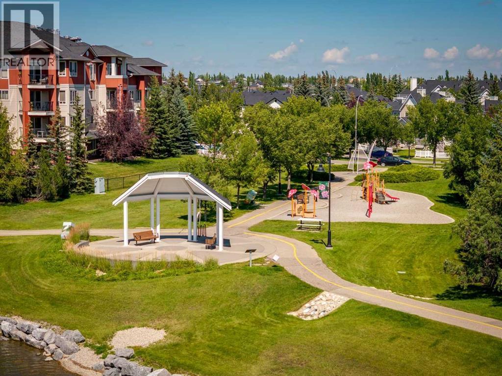314, 162 Country Village Circle NE