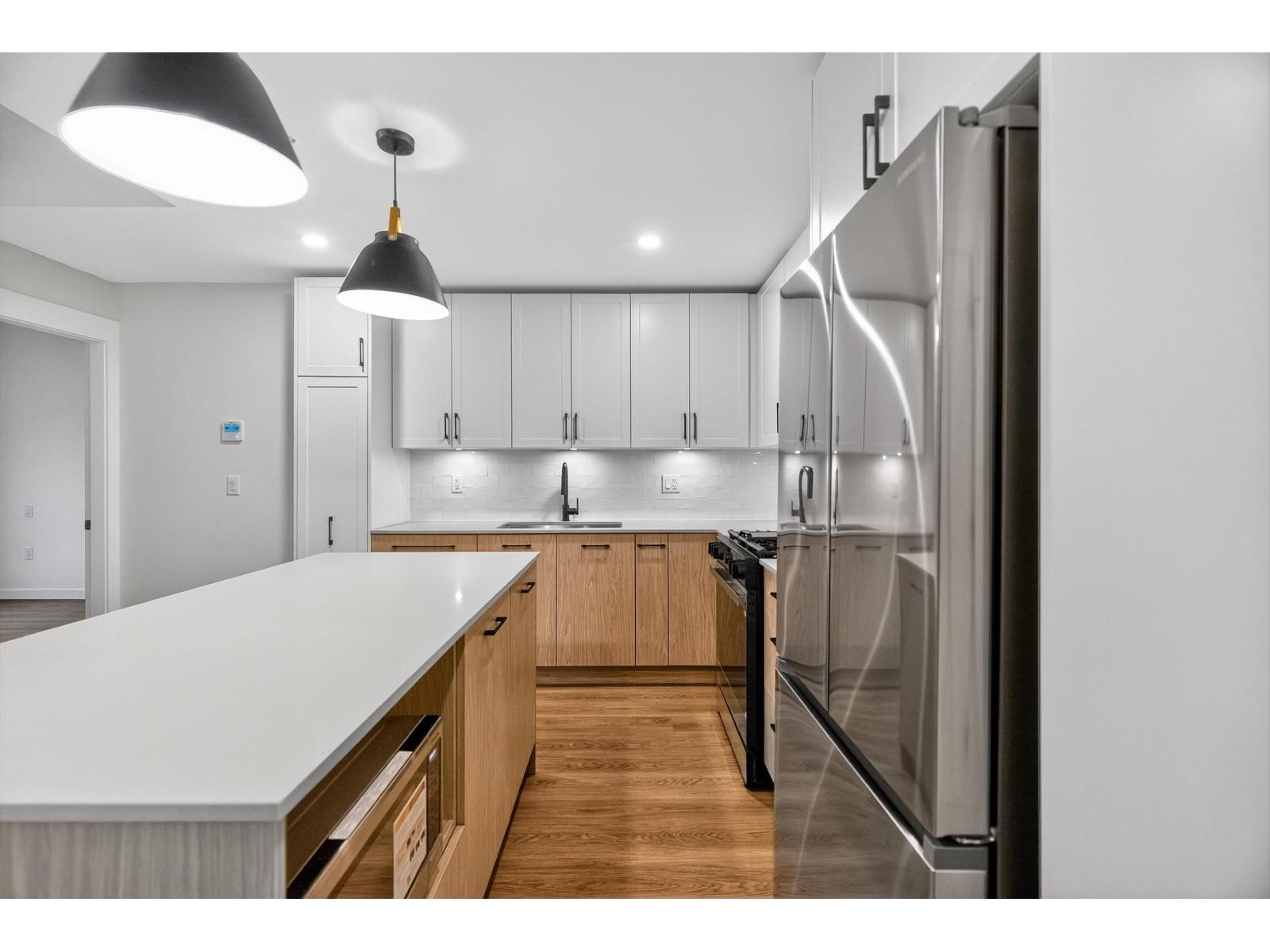 210 27249 ALDERGROVE TOWN CENTRE DRIVE