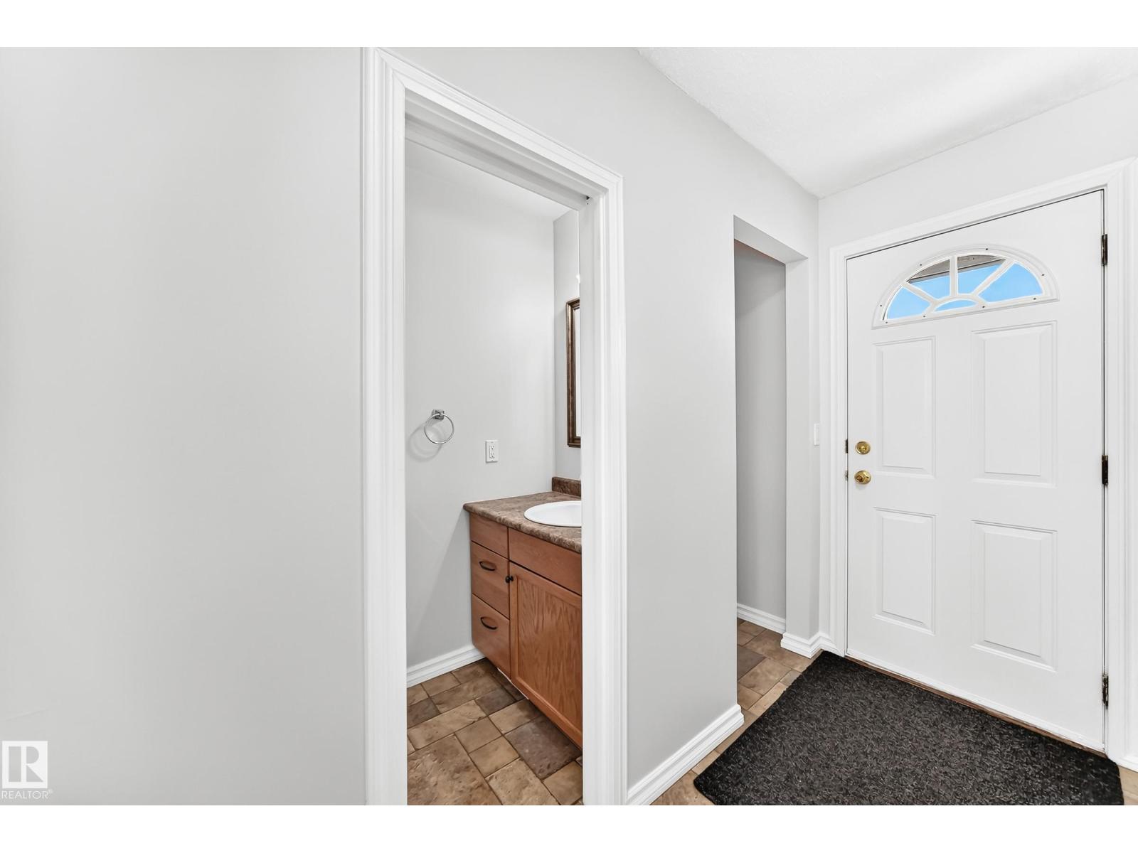 1102 MILLBOURNE RD E NW