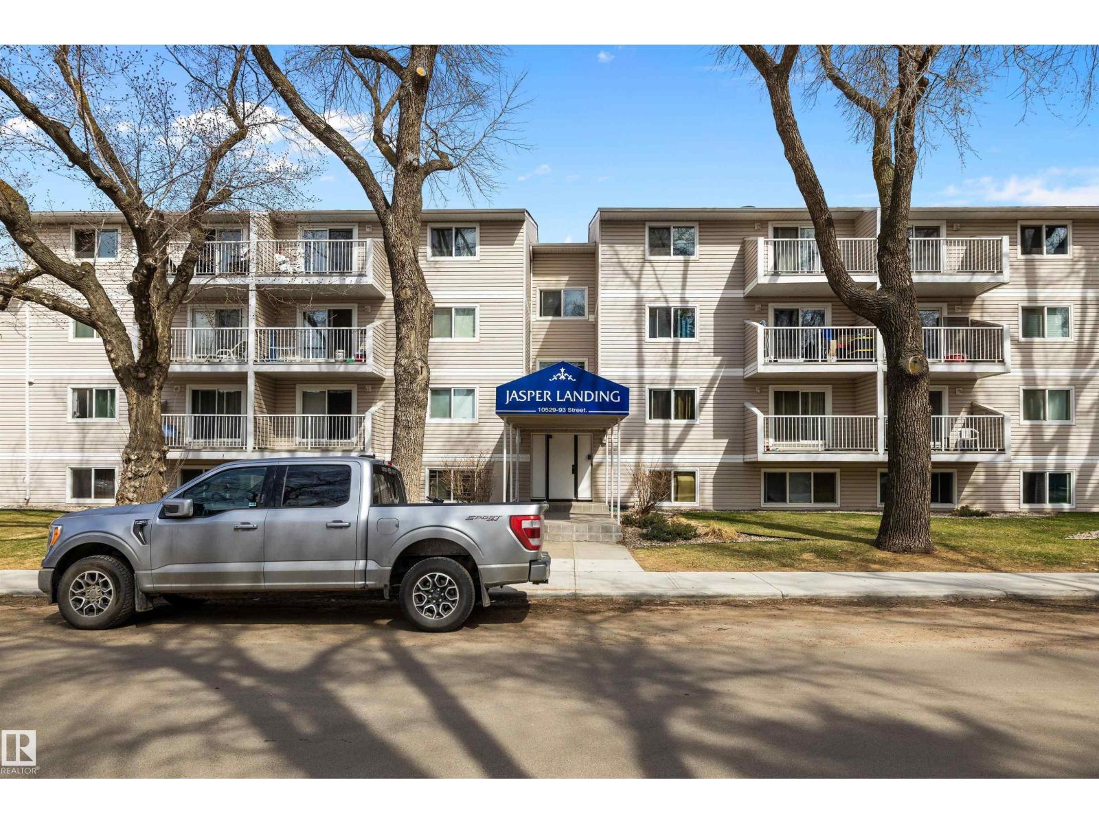 #206 10529 93 ST NW