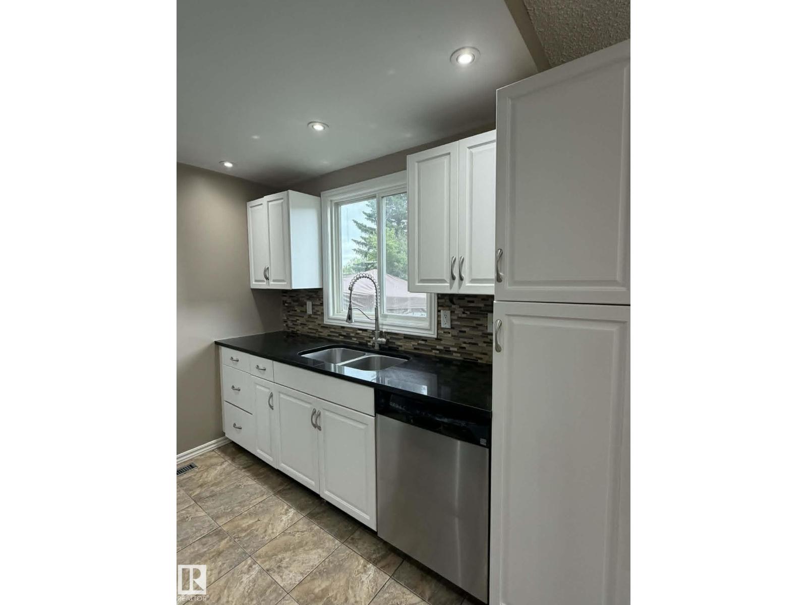 6624 178 ST NW