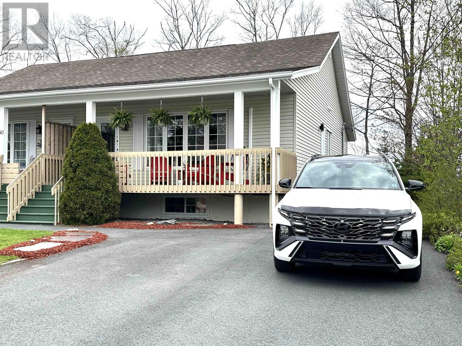 48 Ridgecrest Drive
