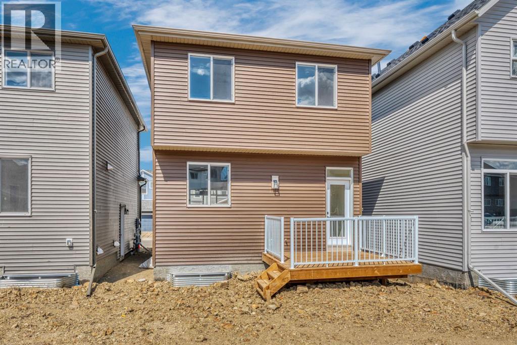 244 Marmot Grove NW