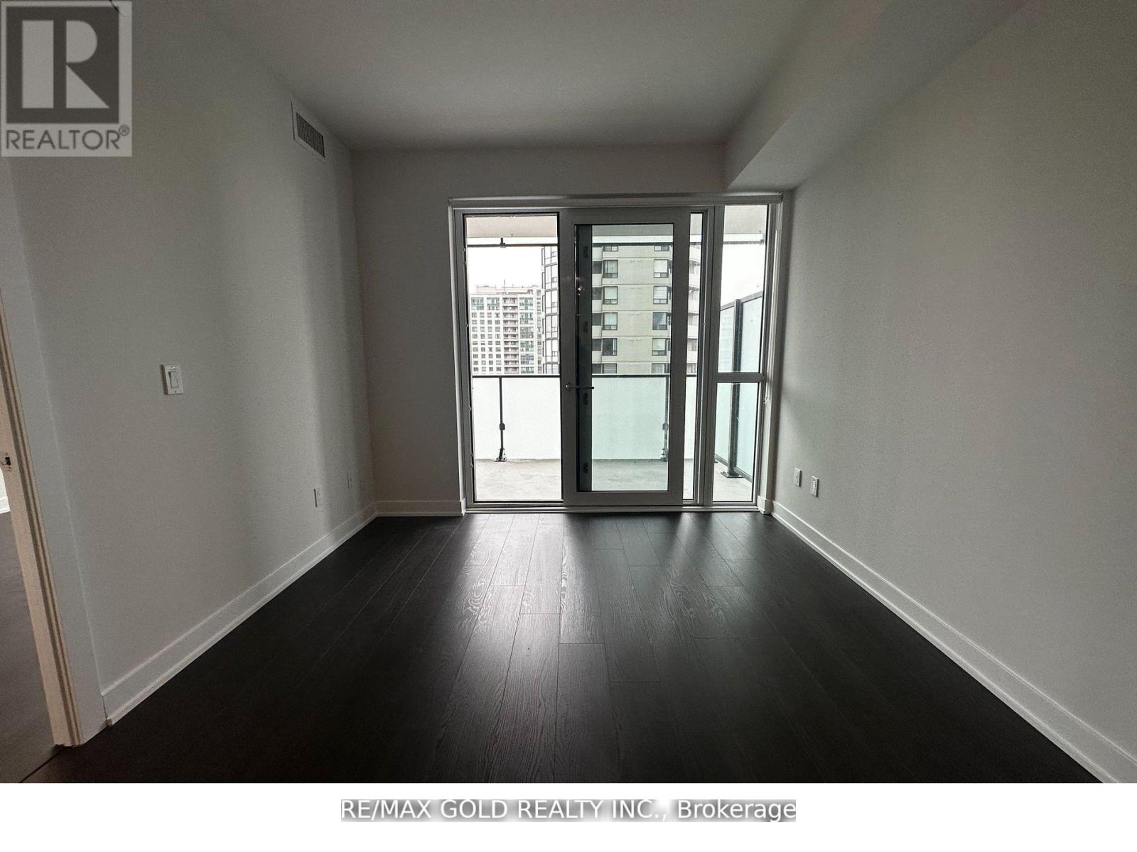 1109 - 430 SQUARE ONE DRIVE