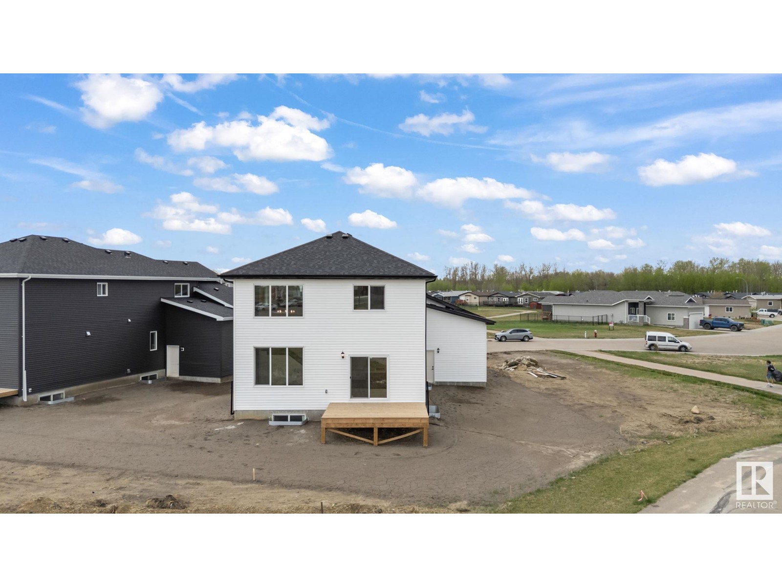 33 SUN MEADOWS CL