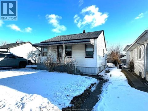 Property photo of 1674 parent avenue, windsor, ON n8x4k1