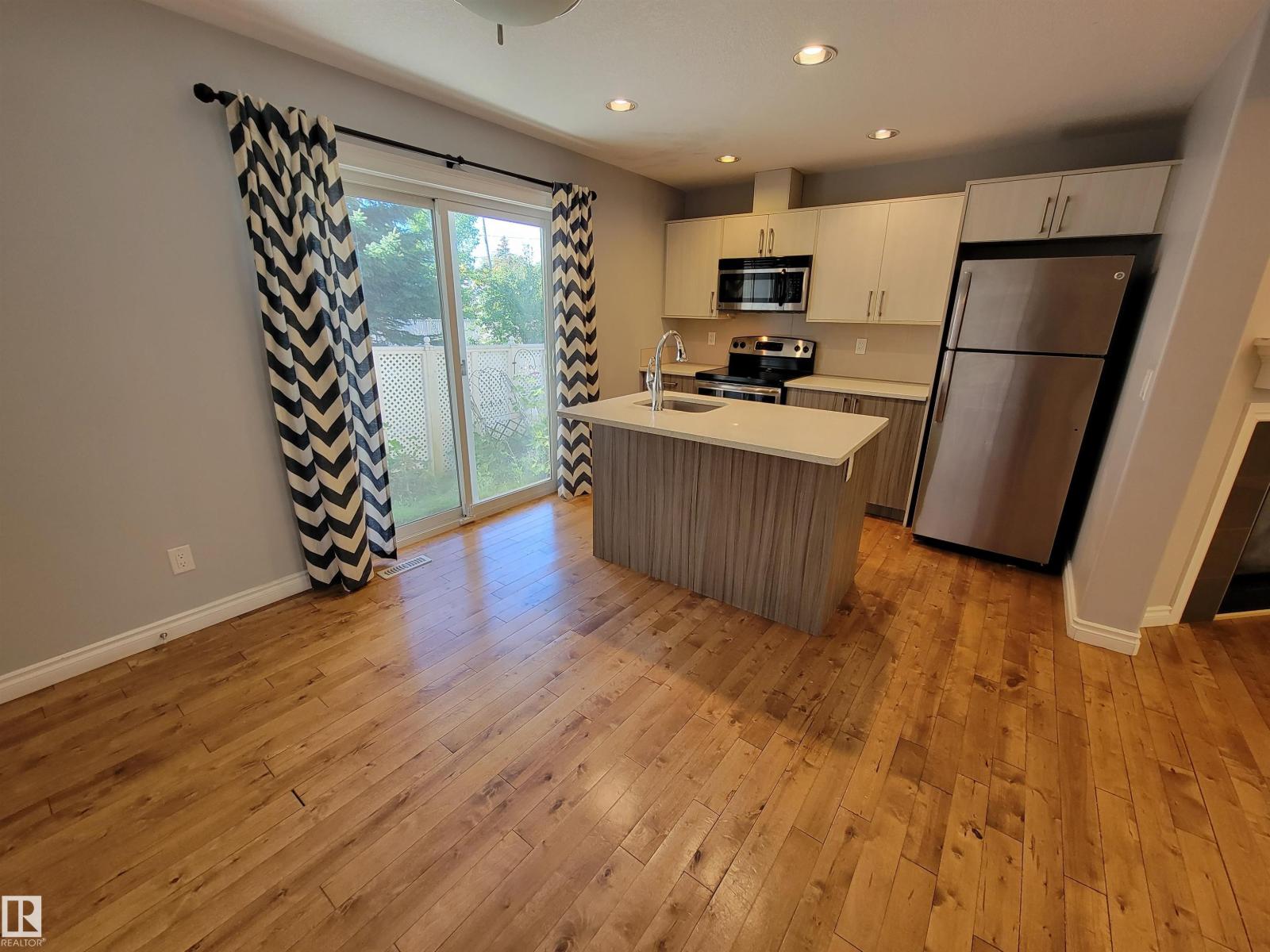 #1-4 8514 83 AV NW