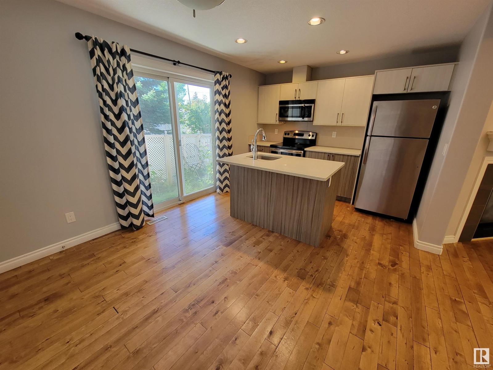 #1-4 8514 83 AV NW