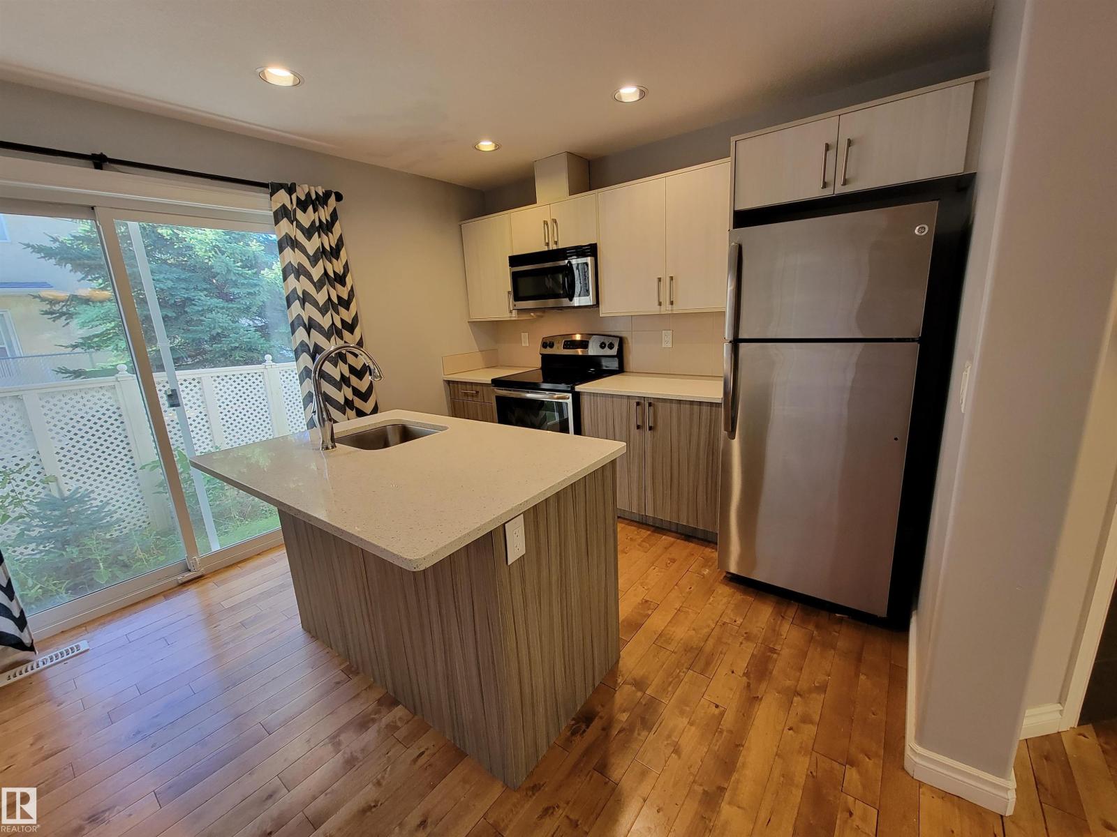#1-4 8514 83 AV NW