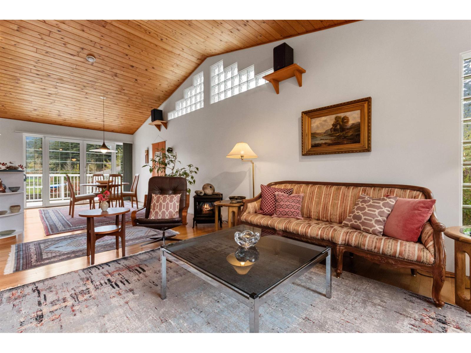 711 FRASER AVENUE|Hope