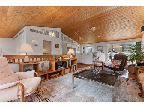 711 FRASER AVENUE|Hope Hope BC V0X1L0