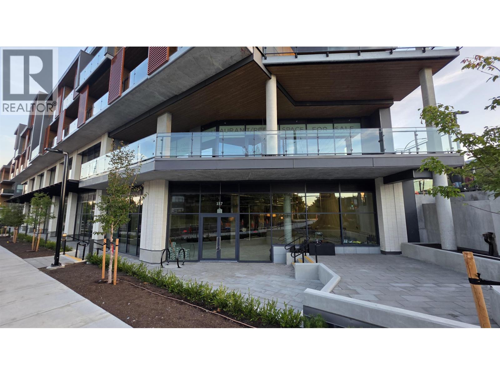 157 (CRU 1) 422 E 3RD STREET