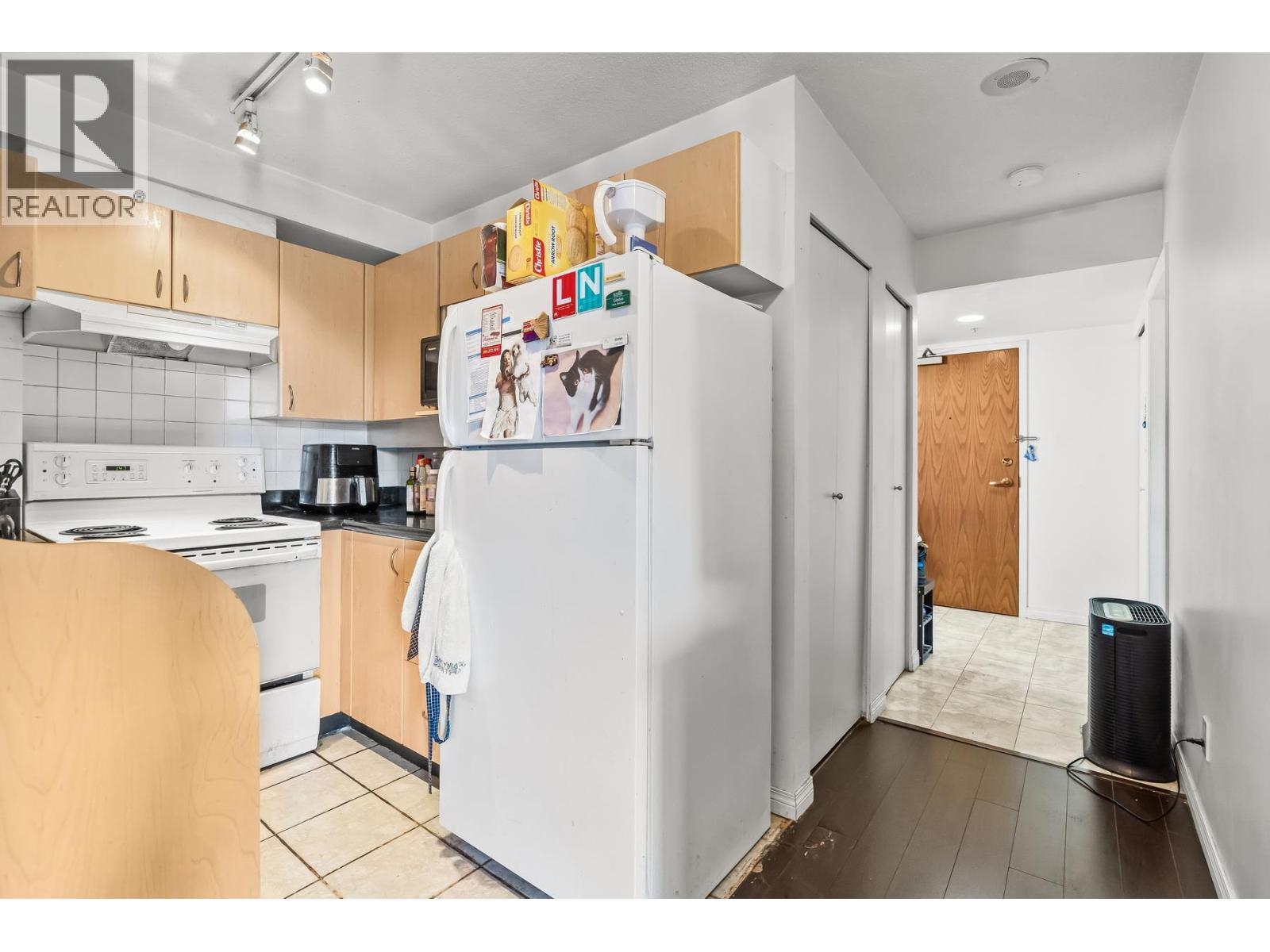 501 6611 COONEY ROAD