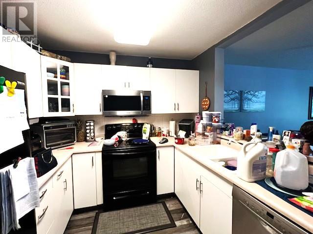 709 Houghton Road Unit# 206