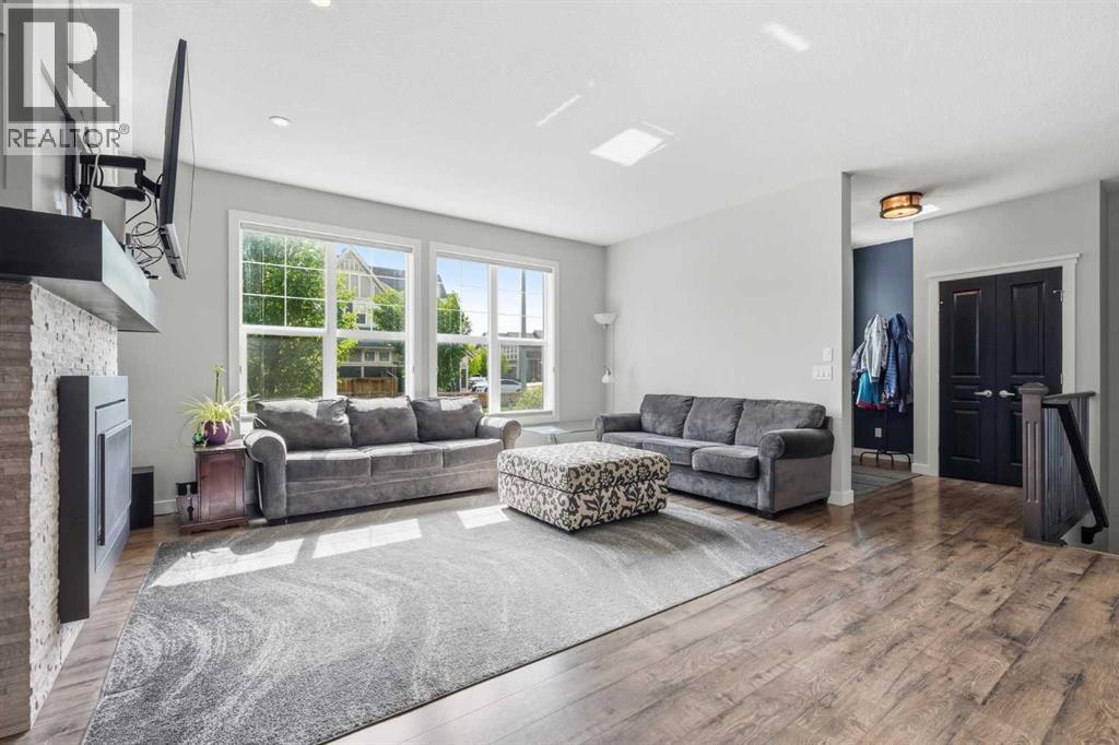 237 Mahogany Parade SE
