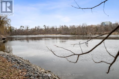 2061 PRINCE OF WALES DRIVE Ottawa ON K2E7A4