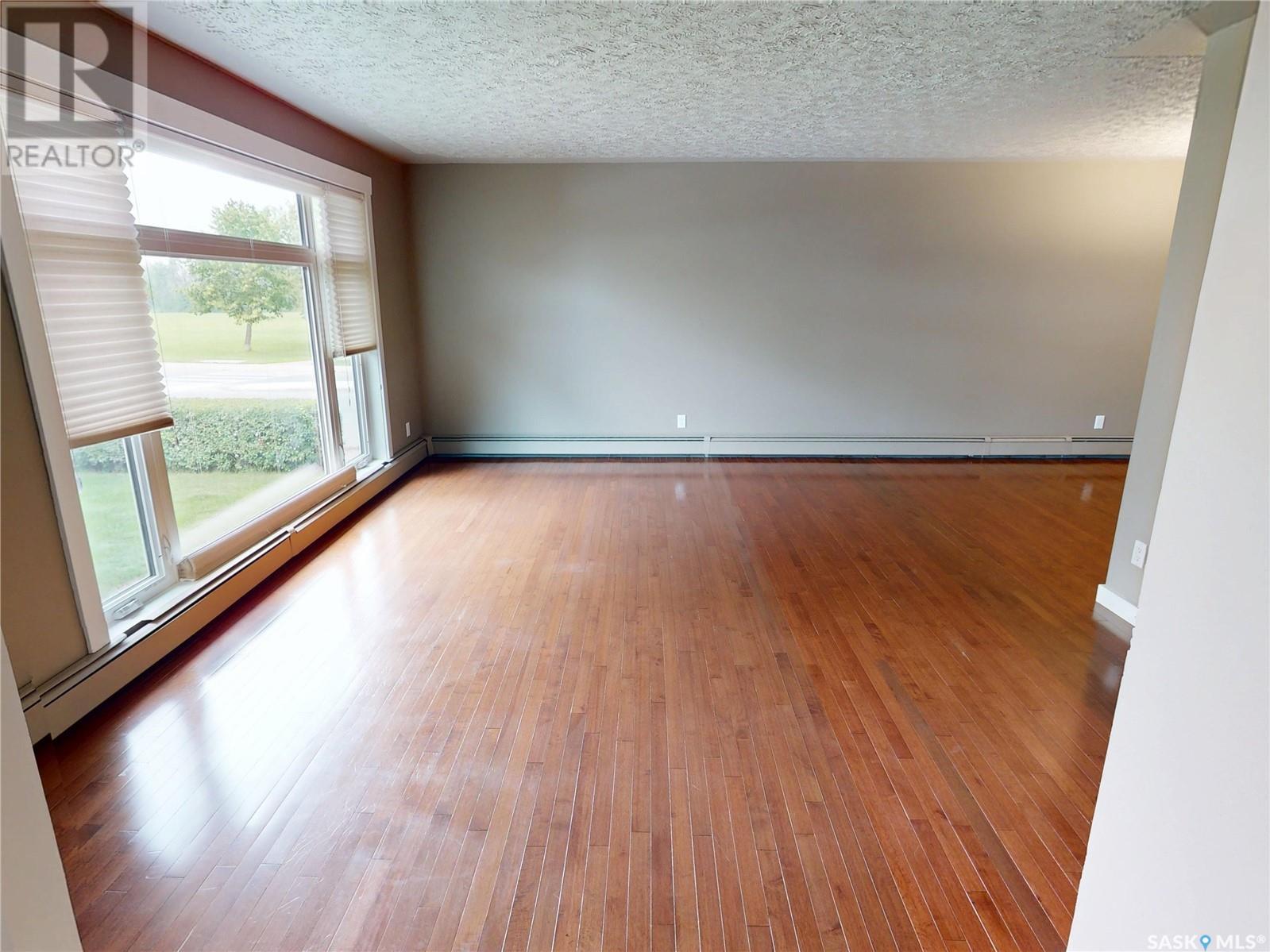 2701 Eastview