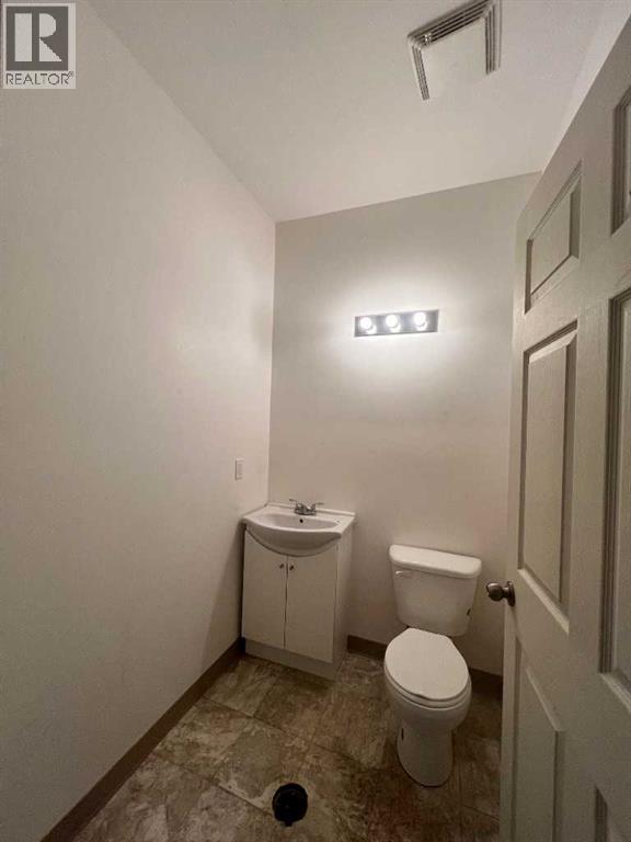 105, 1010 Railway Street