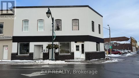 48 KING STREET Quinte West (Trenton Ward) ON K8V3V8