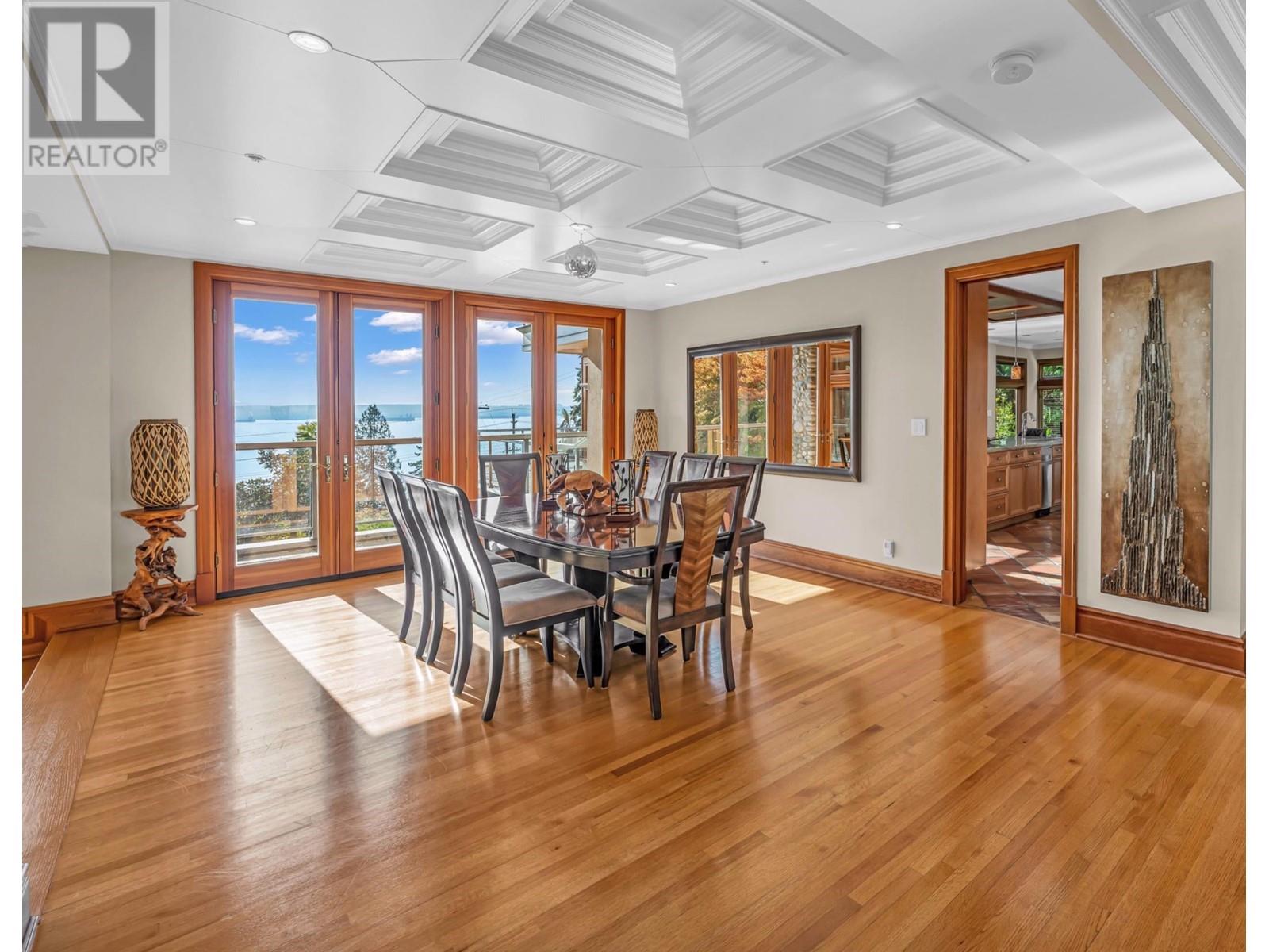 3285 DICKINSON CRESCENT