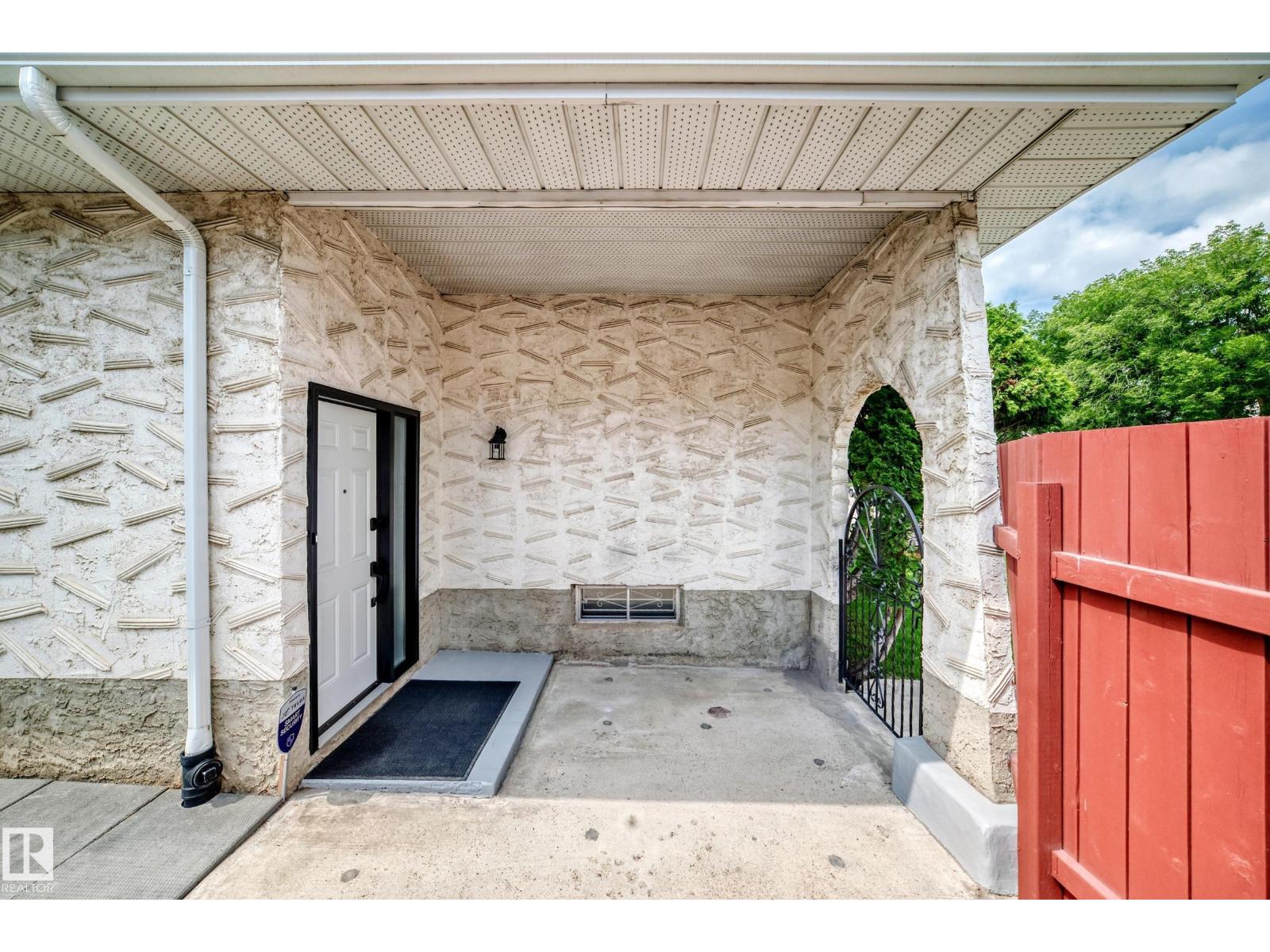 4211 135 AV NW