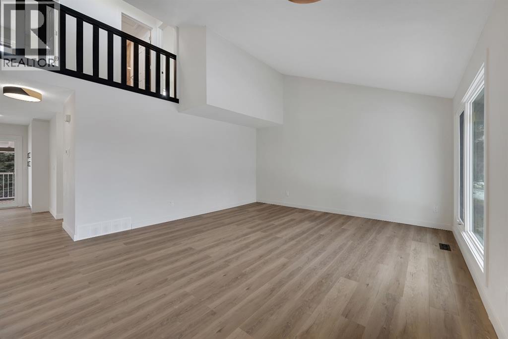 308 Doverview Crescent SE