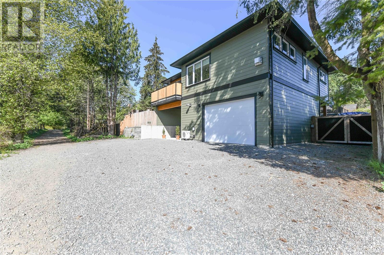 A&B 2589 Dunsmuir Ave