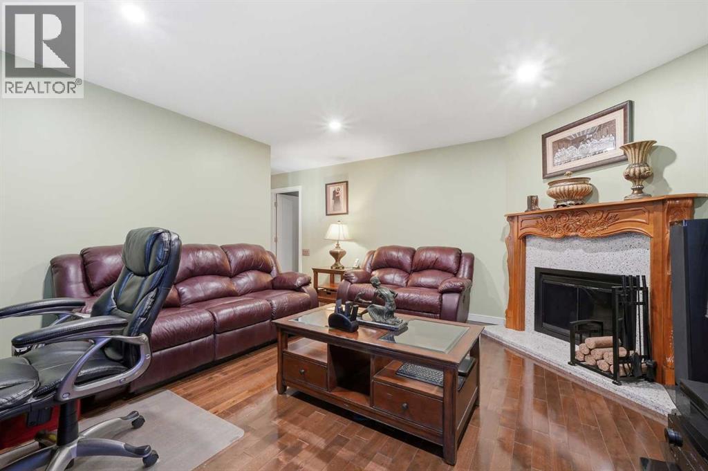 4728 Rundlehorn Drive NE