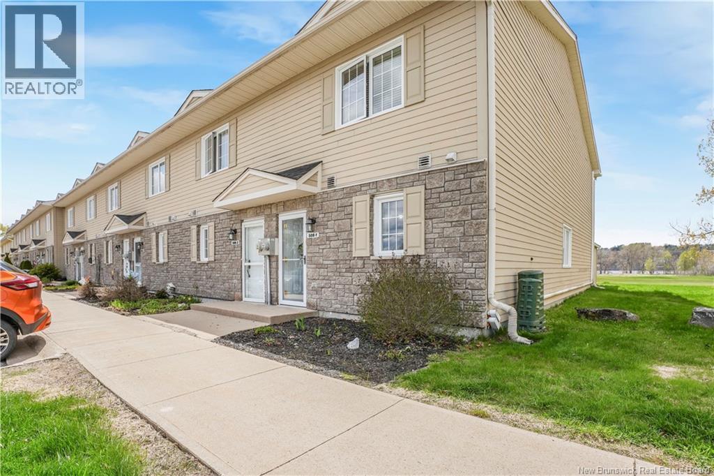 Photo 1 of 38 — 508 Riverside Drive Unit# 1, Fredericton, NB E3A8C2