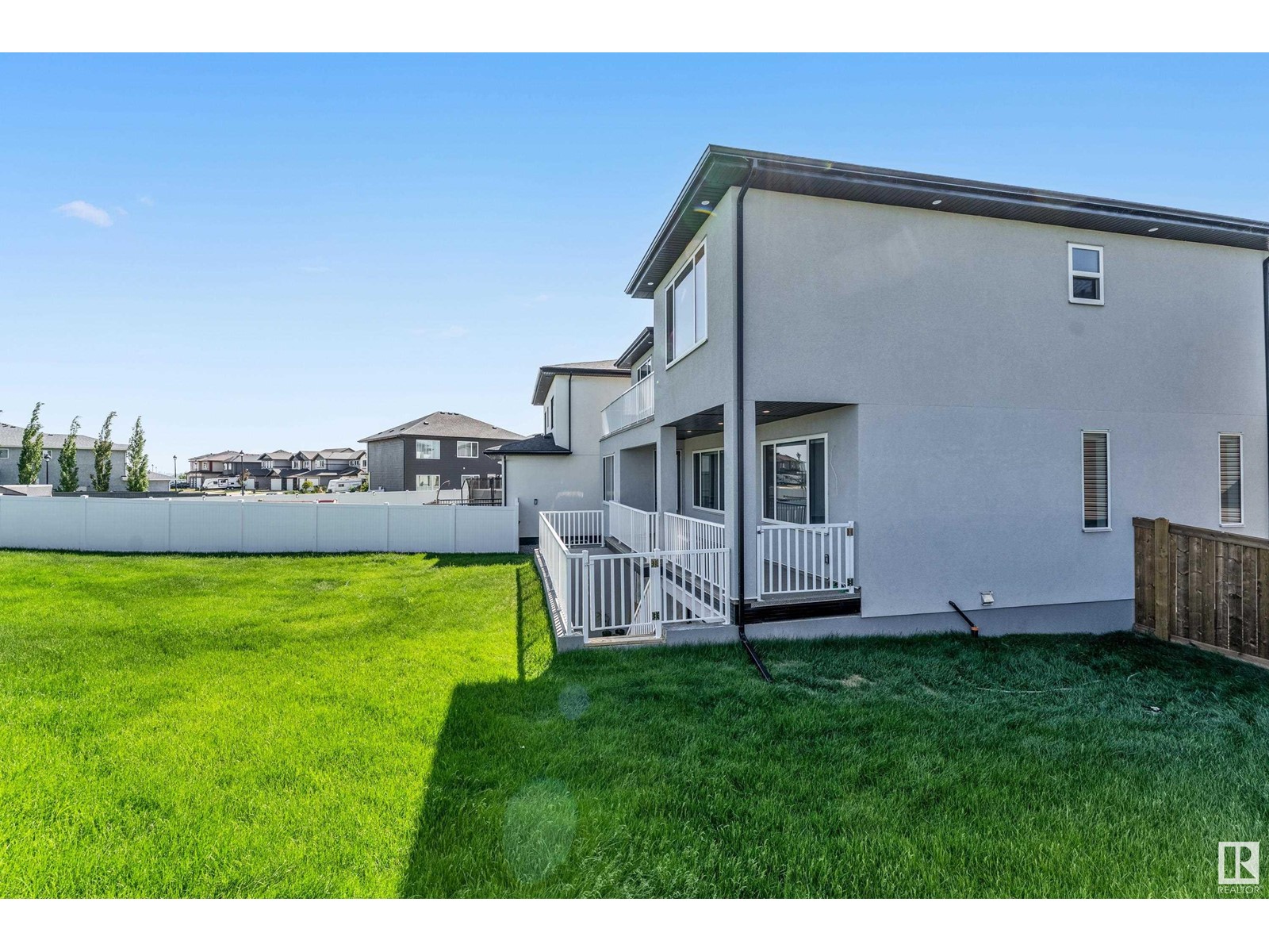 15003 10 ST NW