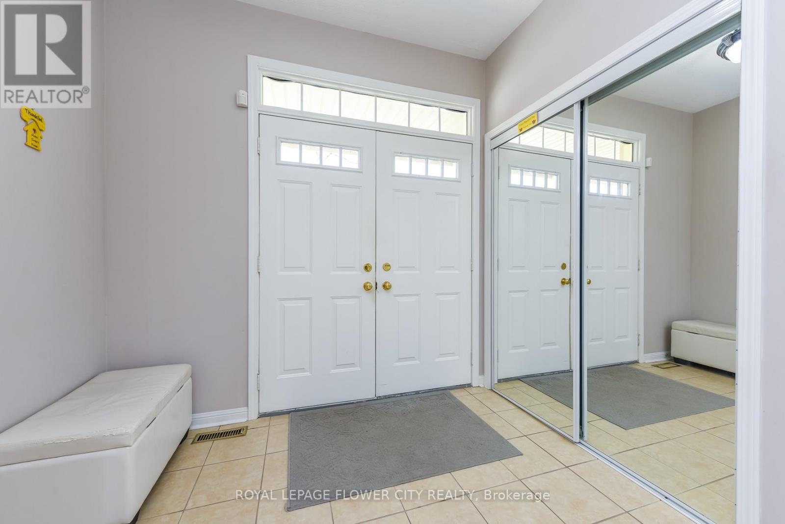 19 MALDIVES CRESCENT N