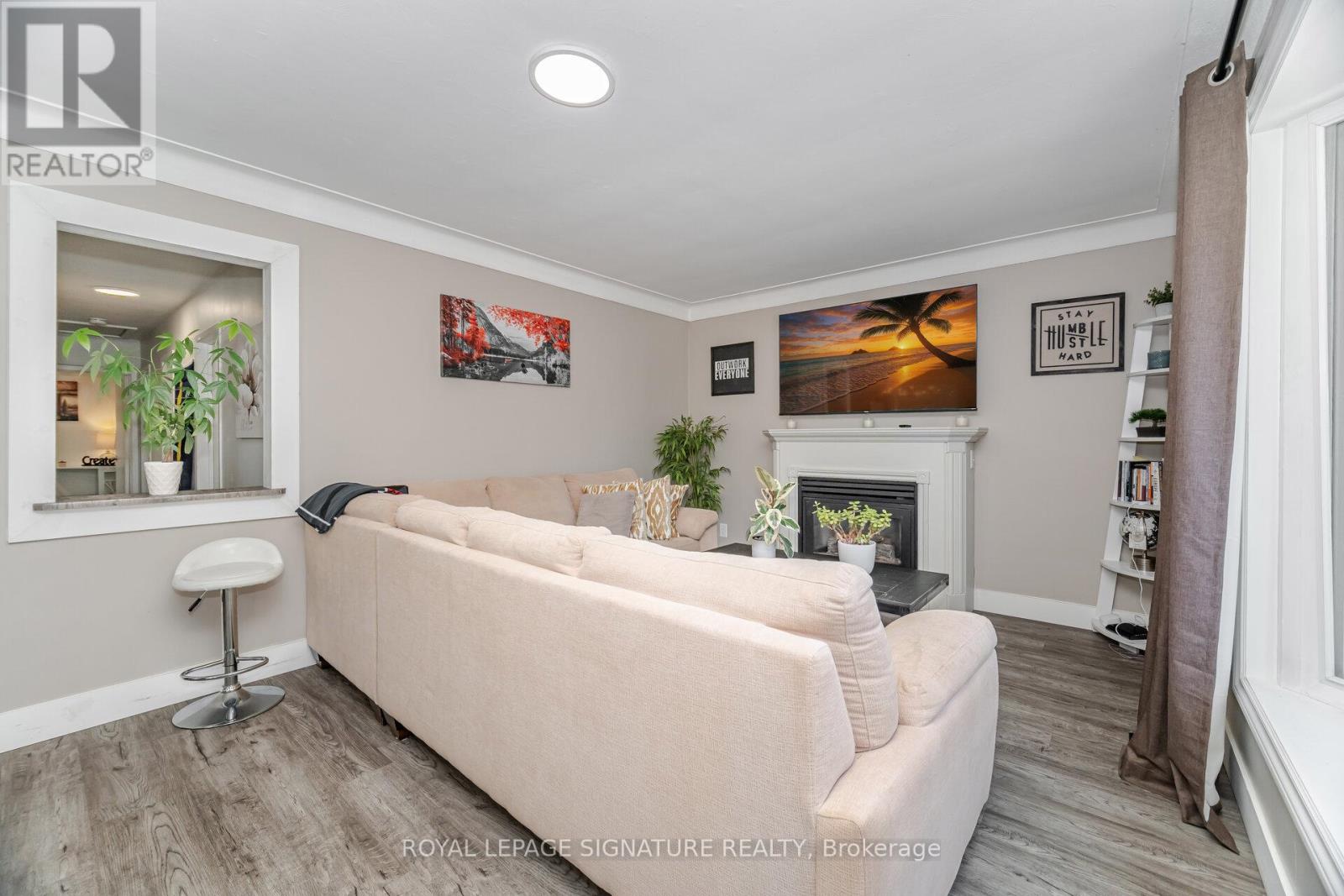 77 FAIRVIEW ROAD