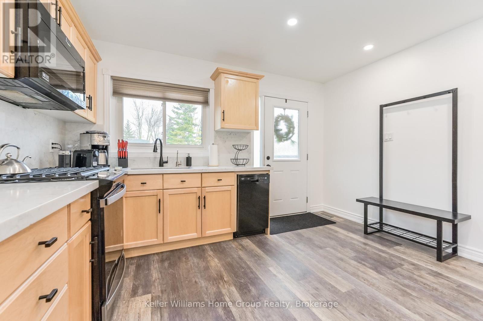 373 WEST ACRES DRIVE