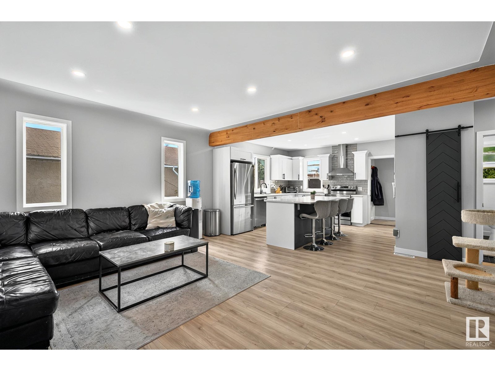 12714 126 ST NW