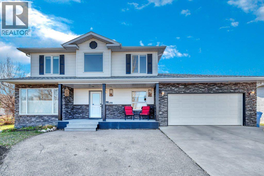 701 East Lakeview Road